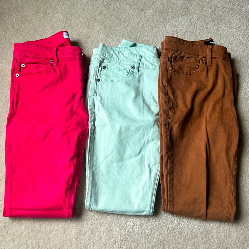 Express stretch jegging pant lot size 4